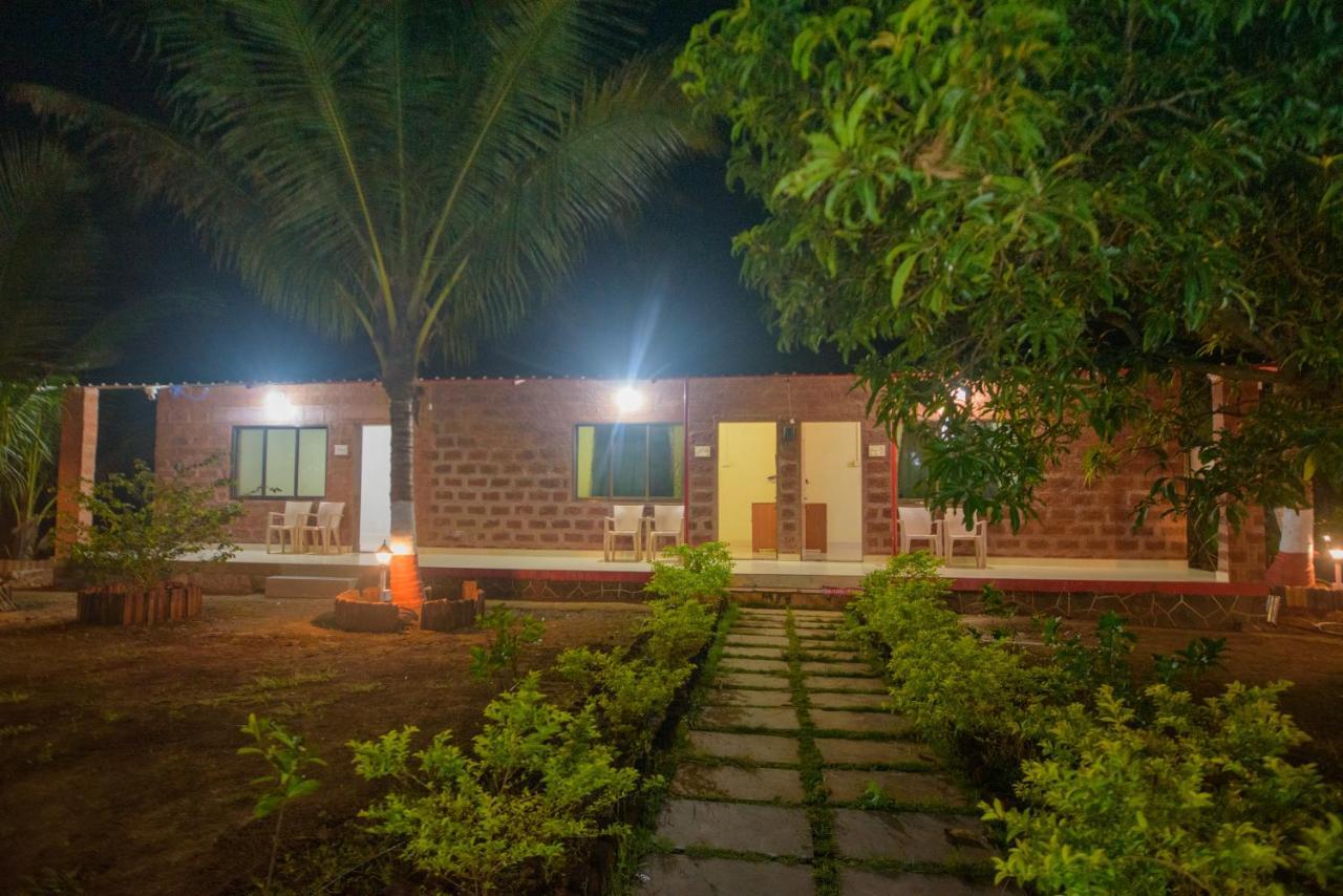 Prajakta Rest House อลีบาก ภายนอก รูปภาพ