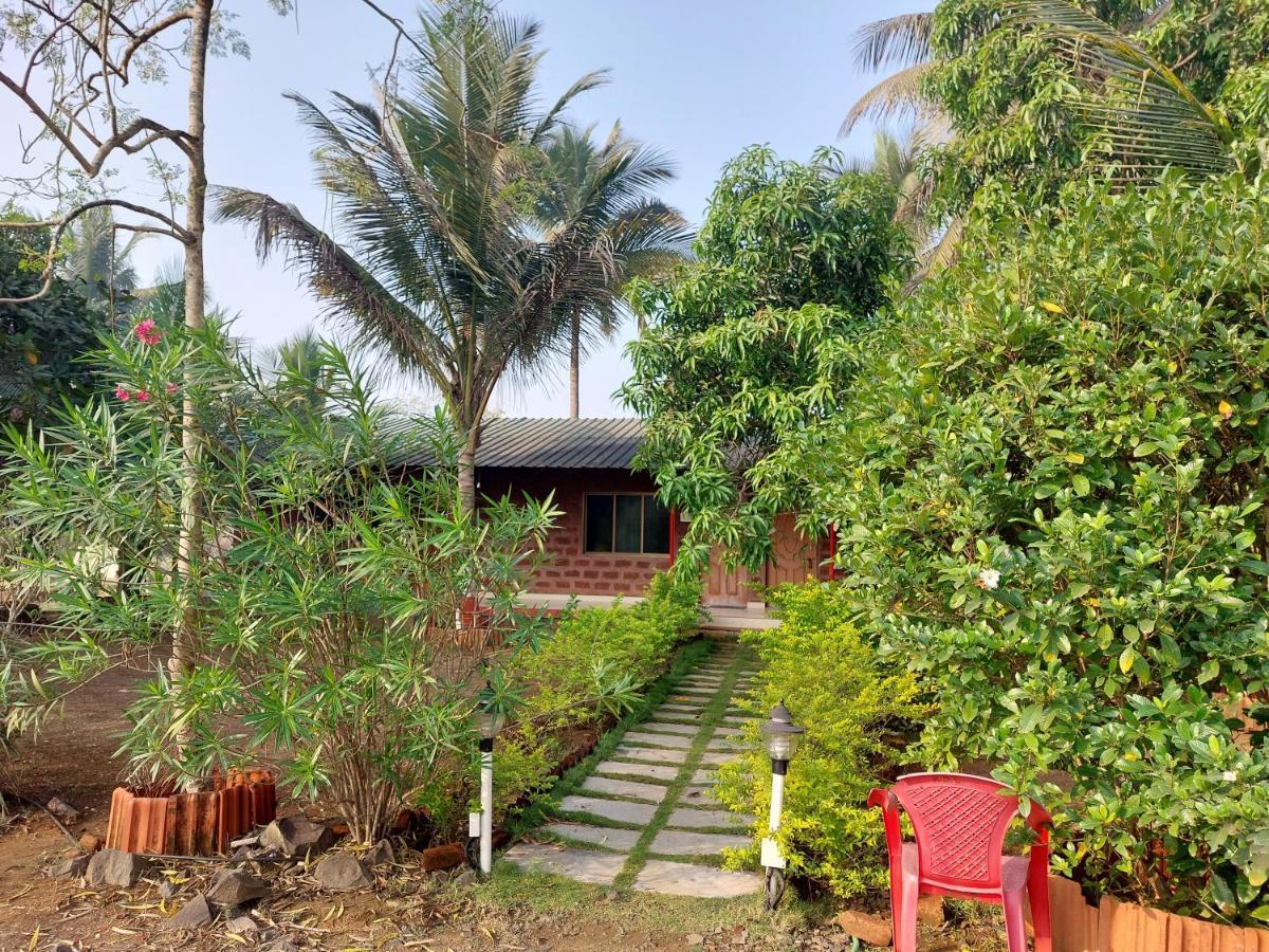 Prajakta Rest House อลีบาก ภายนอก รูปภาพ