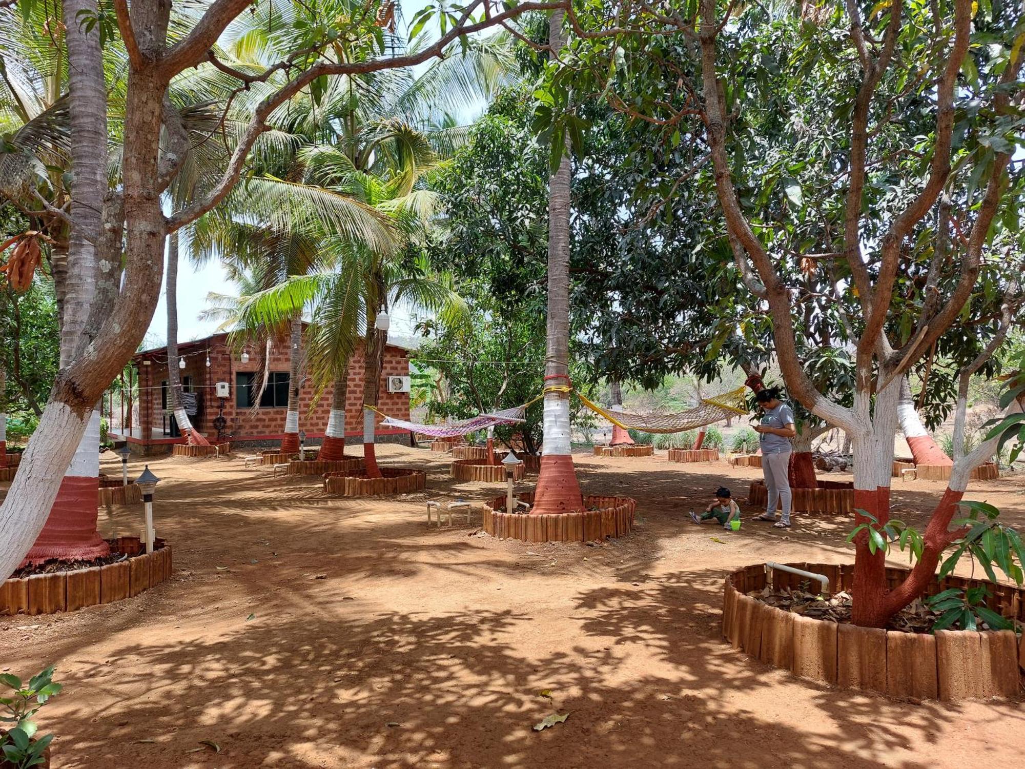 Prajakta Rest House อลีบาก ภายนอก รูปภาพ